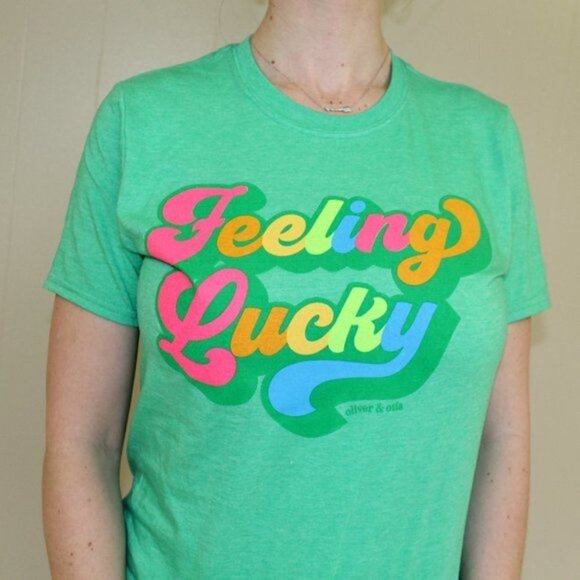 Feeling Lucky Green Graphic Rainbow T-Shirt Tee Sm - Picture 6 of 6